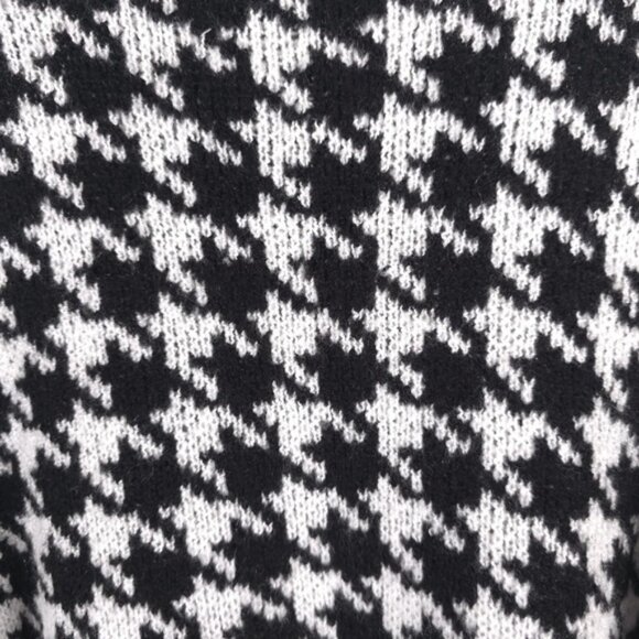 NWT TORRID Crew Nk Herringbone Pullover Sweater Houndstooth Black & White Size 4 - Picture 11 of 15
